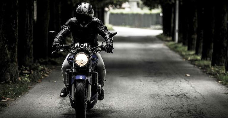 Rigor na habilitação de motociclista para reduzir acidentes
