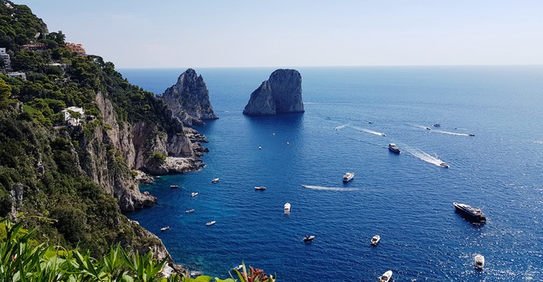 Descubra uma perfumaria com os aromas de Capri