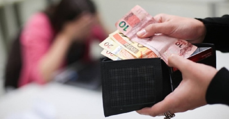 Apenas um em cada dez brasileiros terá renda para quitar dívidas