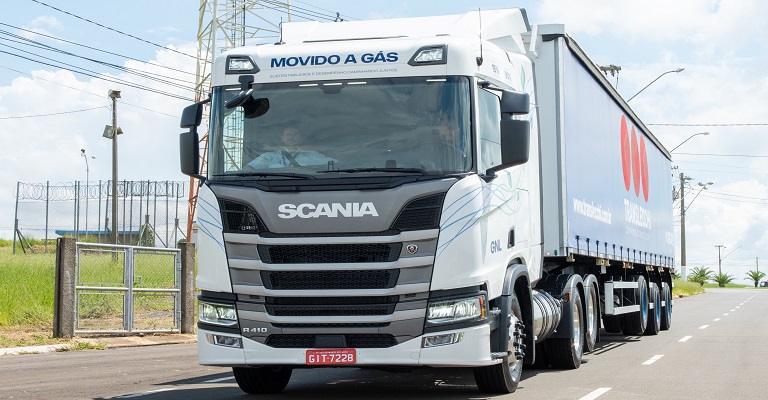 Scania aposta no gás e traz produção para o Brasil