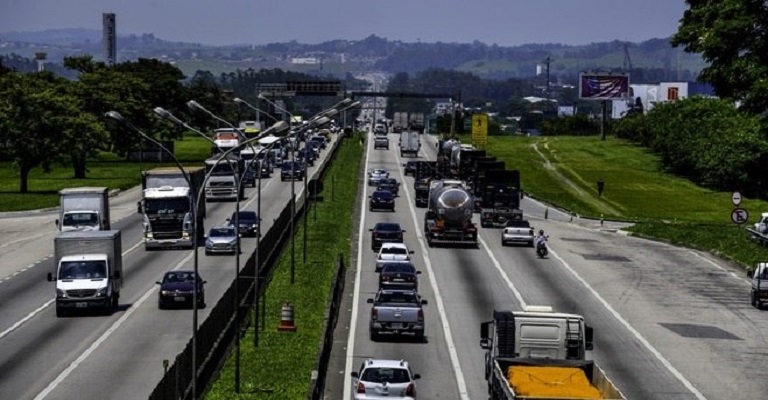 Velocidade é a principal causa de colisões nas rodovias federais