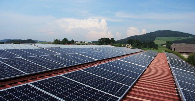 Americanas amplia uso de energia limpa com geração solar