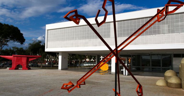 Museu de Arte de Brasília é reinaugurado