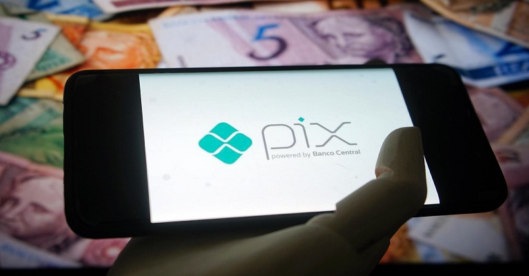 Modalidades saque e troco do Pix movimentaram R$ 122,1 milhões