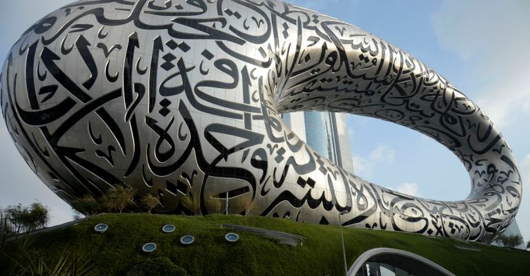 Dubai inaugura o Museu do Futuro