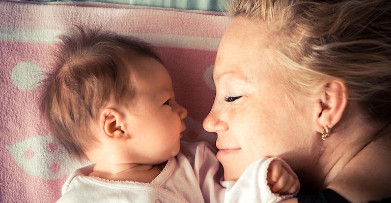 Estudos mostram os efeitos do amor incondicional de mãe