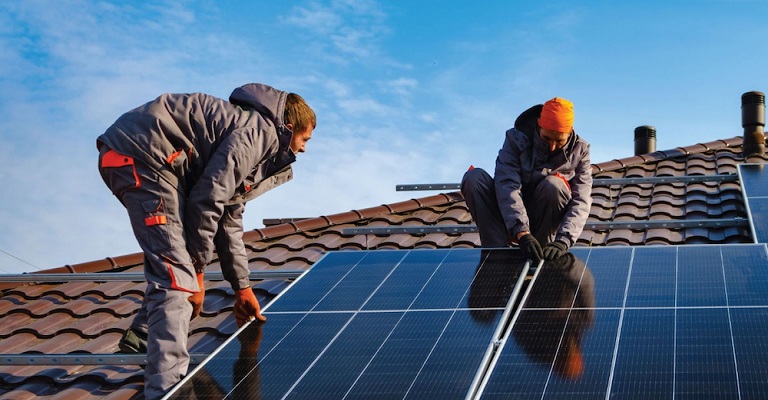 Energia solar traz milhares de novos empregos