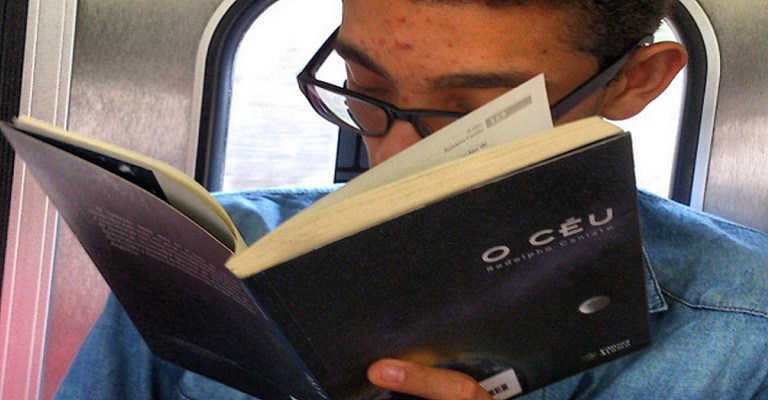 Ação no metrô de BH vai promover troca gratuita de livros entre passageiros